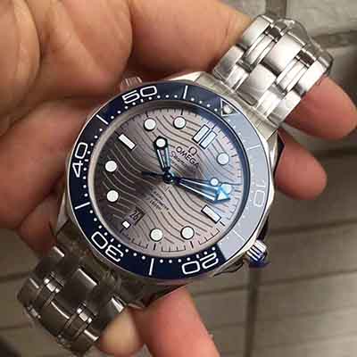 欧米茄维修：欧米茄Seamaster 300M潜水员手表系列